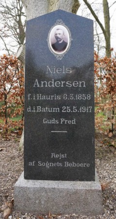 Gravestone of Niels Andersen at Rødding Church
