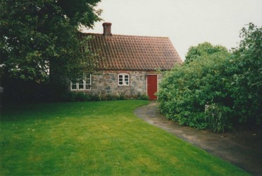 The small house at Meldgaard that became the baking house ("bagehuset")