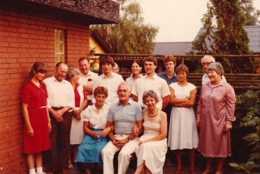 Family in Denmark celebrating James and Grethe Bulman-May’s silver wedding anniversary, in August 1982. James and Grethe are seated in the front row along with their daughter Ellen Margrethe.