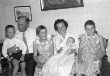 Peder and Else Mørup with their children